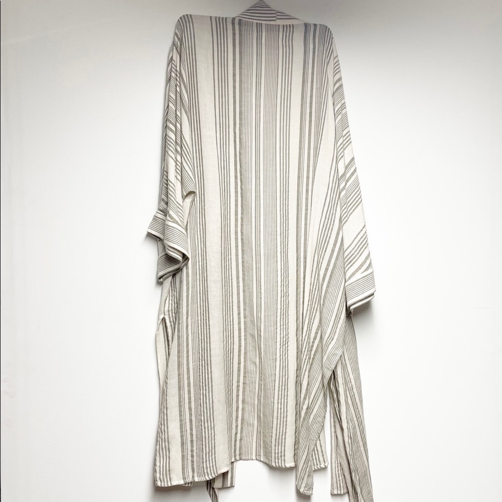 Universal Thread Striped Kimono - Picture 6 of 6